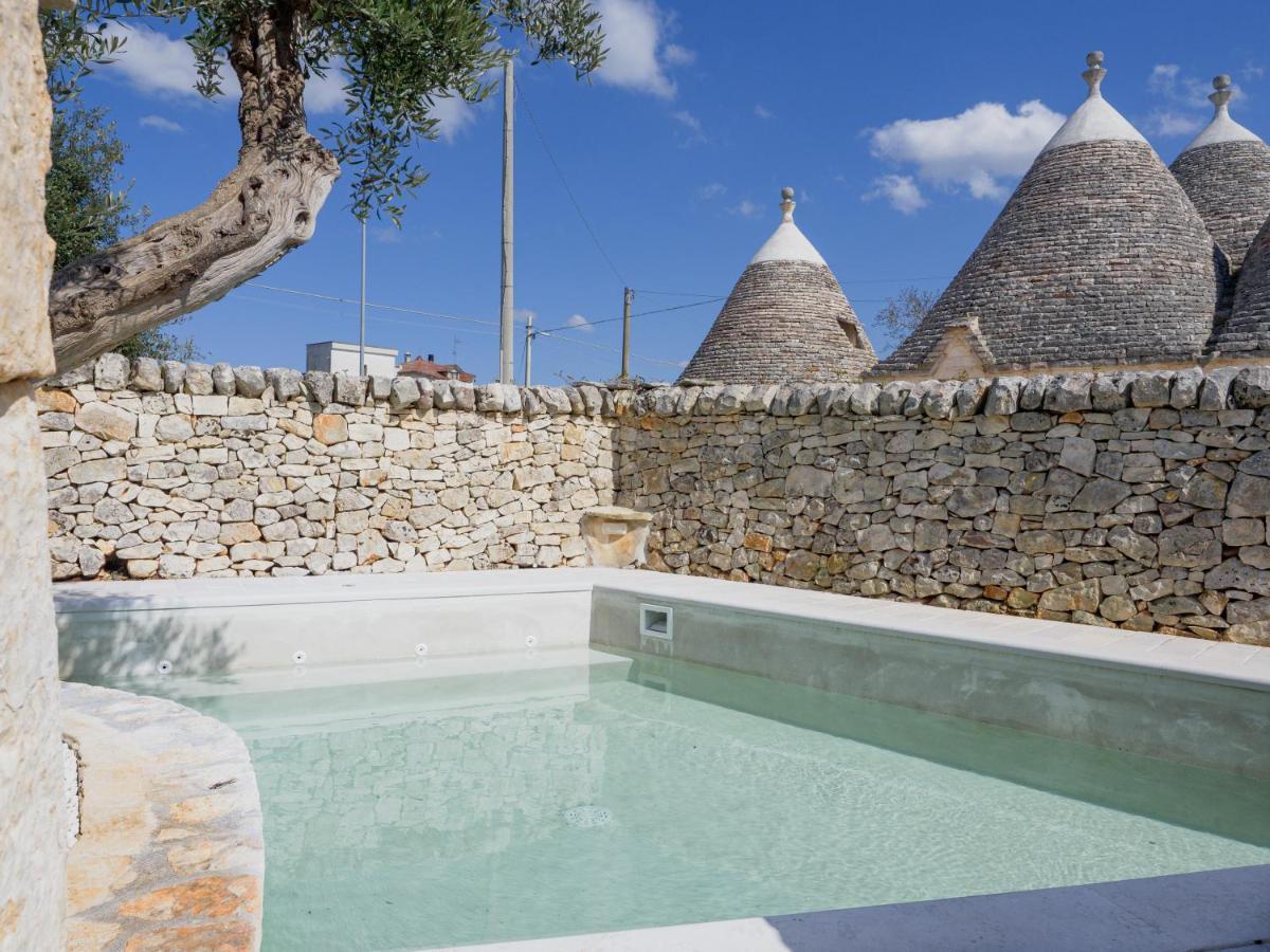 Rifugio Di Puglia - Trulli & Dimore Альберобелло Экстерьер фото
